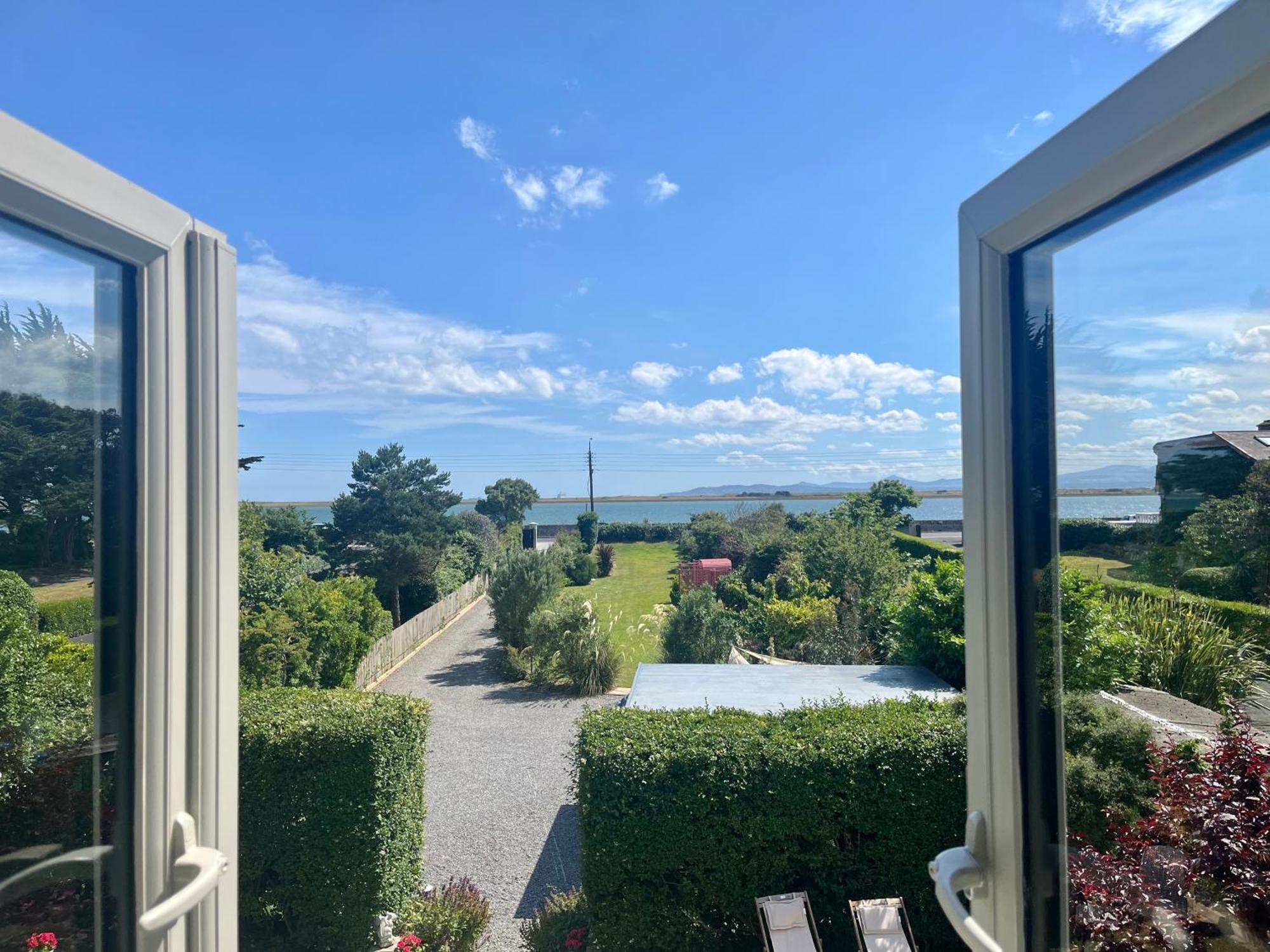The Artist Residence Dublin Boutique B&B Sutton Bagian luar foto
